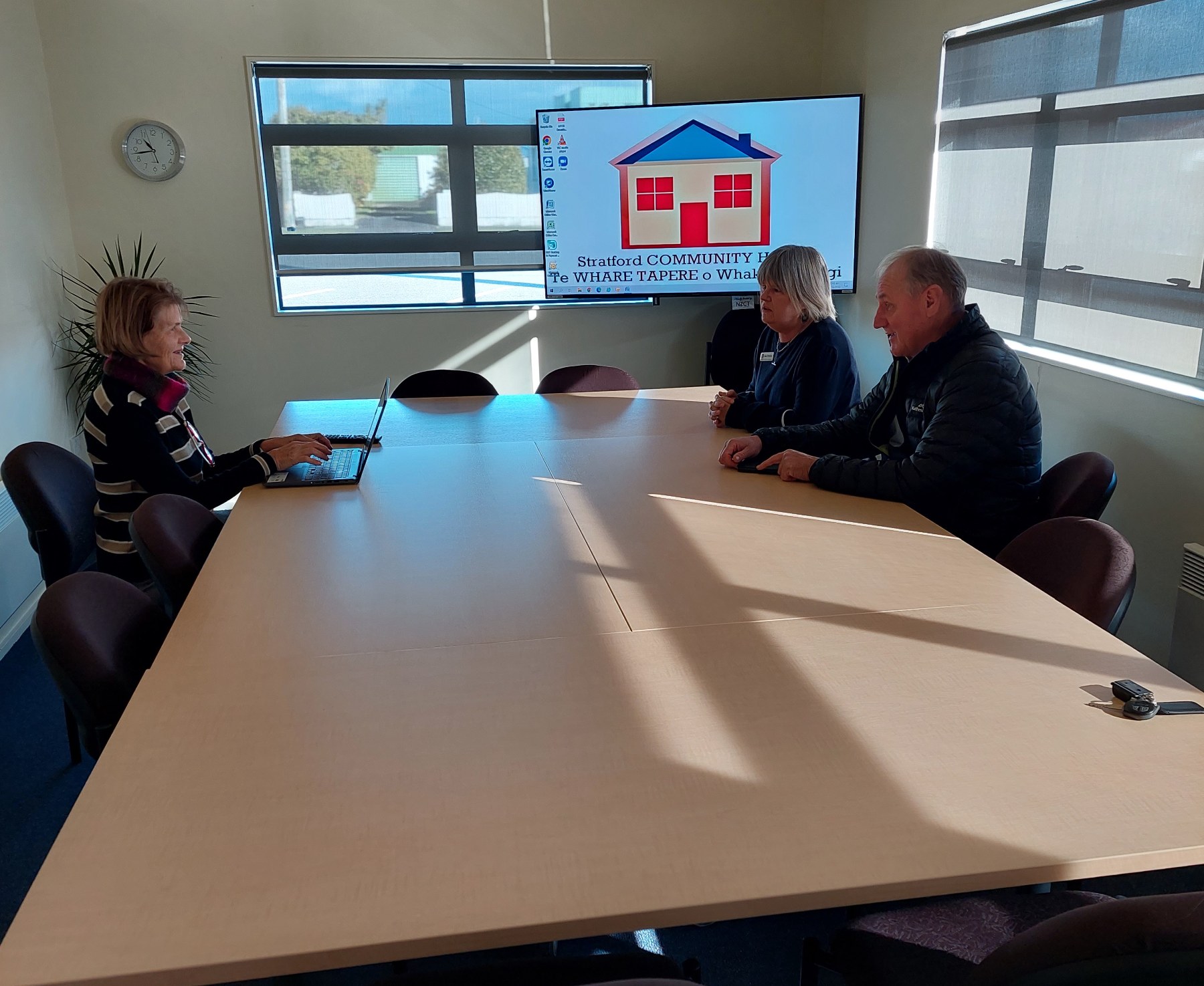Photo of the Stratford Community House boardroom