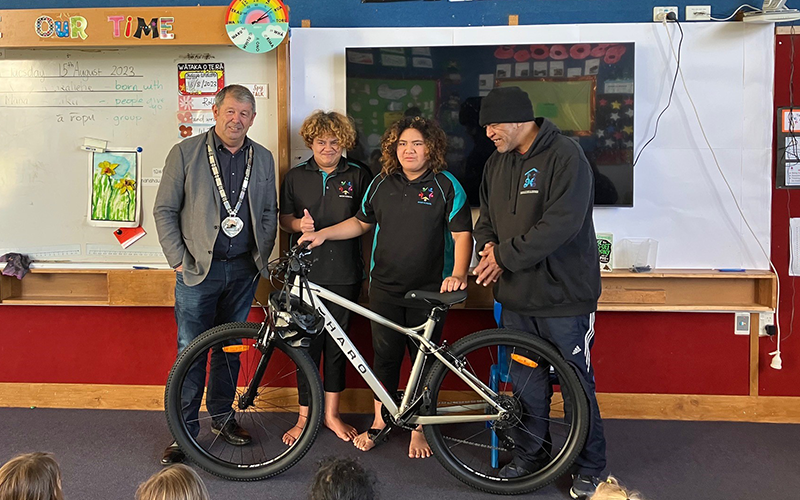 Alan Poui from Avon School with his new bike
